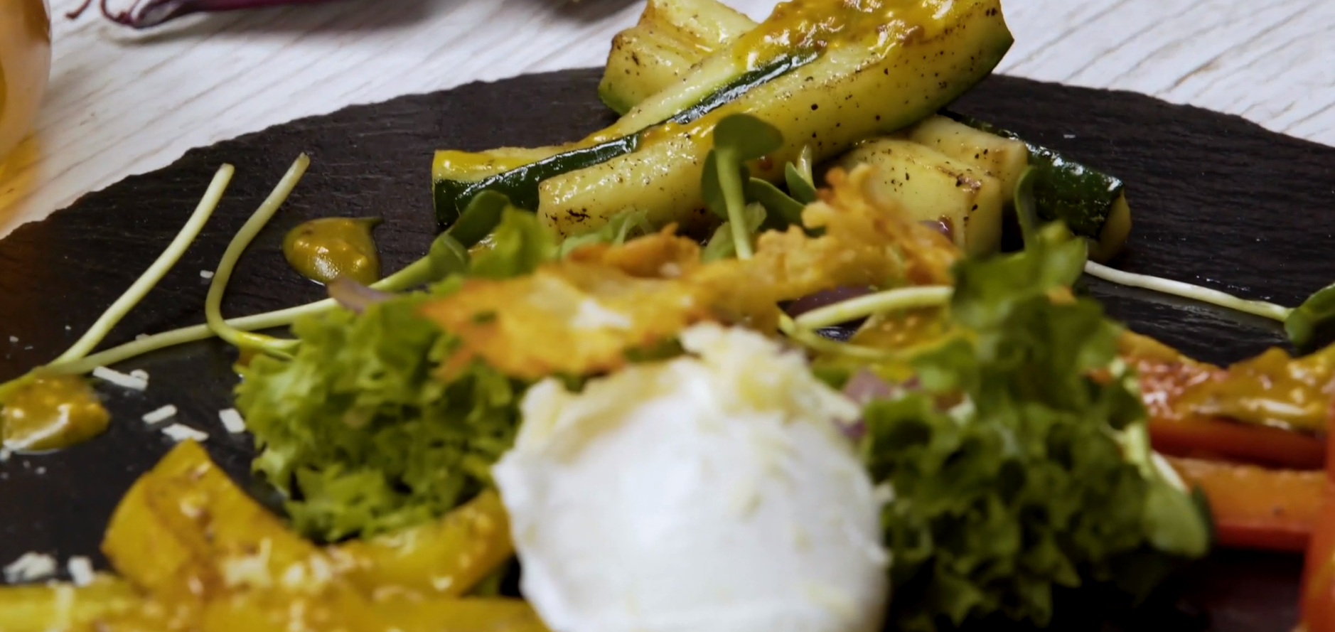 Salad with poached egg and vegetables